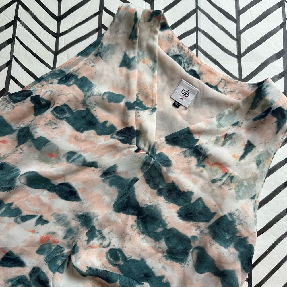 Cabi Size S V-Neck Sleeveless Blue and Pink Patterned Tunic Tank